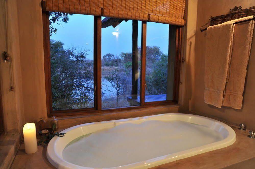Waterbuck Game Lodge Торнибуш-Гейм-Резерв Экстерьер фото